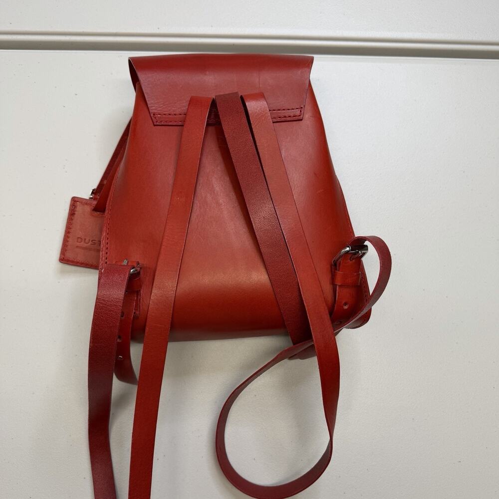The Dust Company Sole Aged Leather Small Backpack Red Adjustable Italy MSRP 368$ - Picture 5 of 9